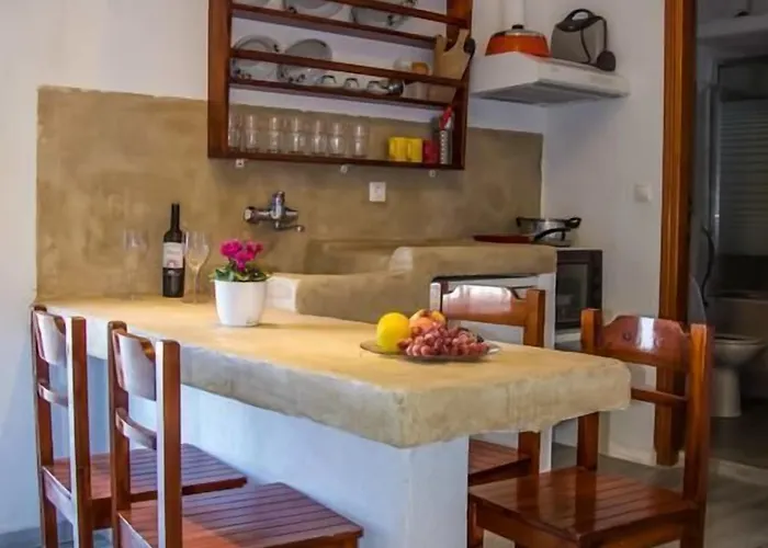 Ioanna מלון דירות נאוסה