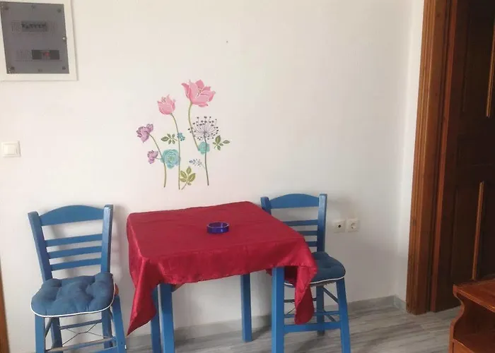 Ioanna מלון דירות נאוסה