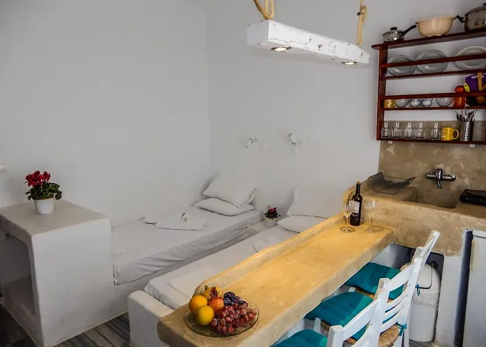 Ioanna מלון דירות 4*