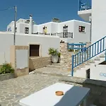 Aparthotel Ioanna Naoussa