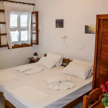 Hotel apartamentowy Ioanna Nausa