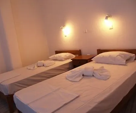 Ioanna 3* Naousa (Paros)